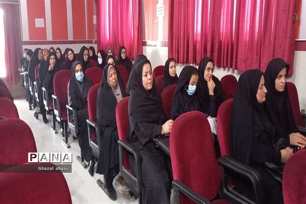 جلسه مدیران مدارس شهرستان محمودآباد