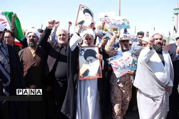 راهپیمایی مردم تربت‌جام در محکومیت تحرکات اغتشاشگران