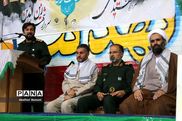 صبحگاه مشترک بسیج فرهنگیان قم به مناسبت هفته دفاع مقدس