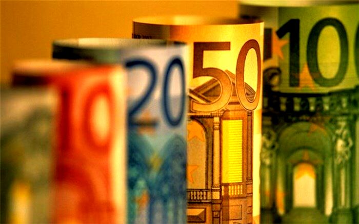 یورو بی‌مشتری ماند