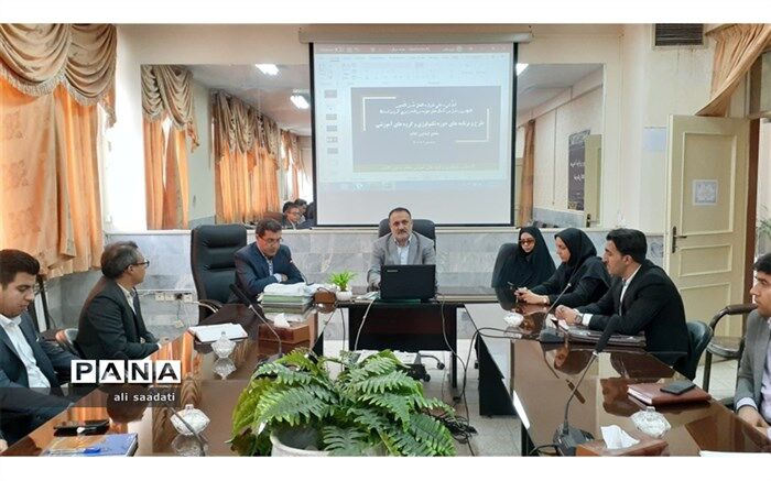 آموزشی ترین بخش تعلیم و تربیت، گروه های آموزشی است