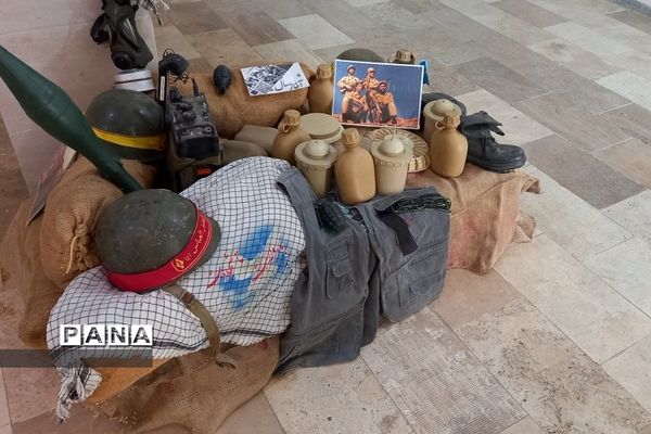 هفته دفاع مقدس در مدرسه امام رضا(ع) رودهن