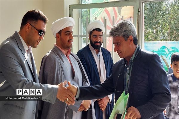 شور عاطفه‌ها در دبستان دکتر شریعتی نایین