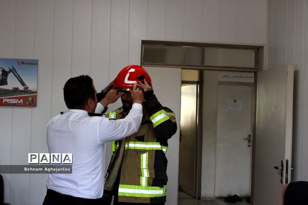 تجلیل و قدردانی از آتش‌نشانان زنجان