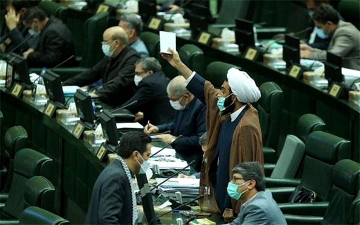 پاداش ۱۰ میلیارد تومانی برای گزارش‌گران فساد