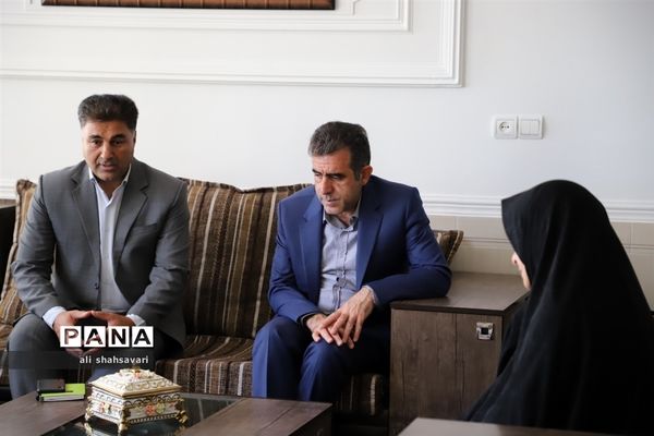 سفر یک‌روزه مدیرکل آموزش و پرورش به شهرستان دالاهو