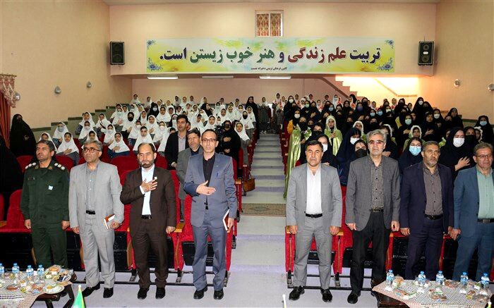 برگزاری مراسم شور عاطفه‌ها در مدارس اردبیل
