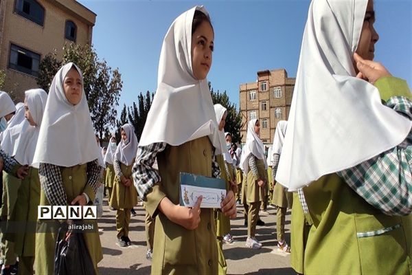 پویش شور عاطفه‌ها دبستان دخترانه حجاب  باقرشهر