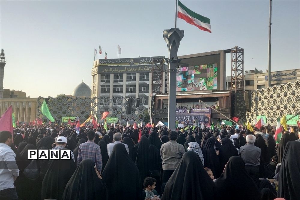 اجتماع بزرگ مردمی بیعت با امام زمان(عج)