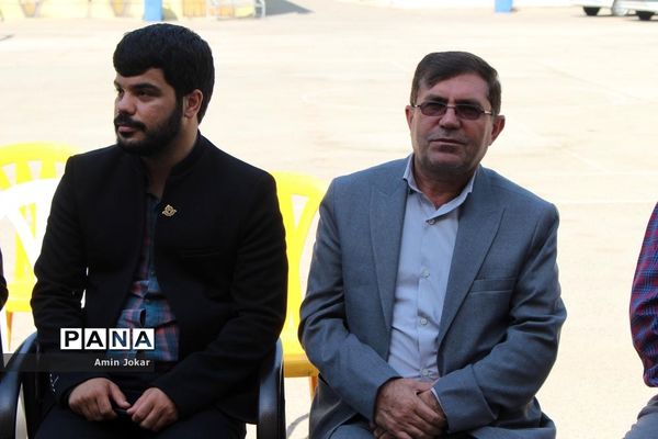حضور رئیس سازمان دانش‌آموزی استان فارس در مراسم شور عاطفه‌ها
