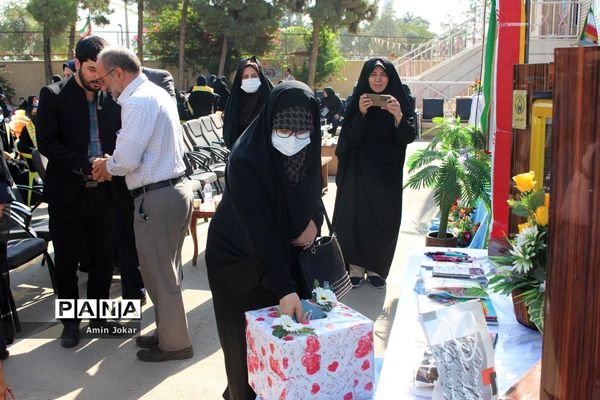 حضور رئیس سازمان دانش‌آموزی استان فارس در مراسم شور عاطفه‌ها