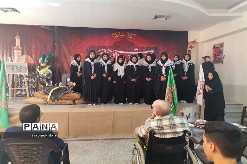 مراسم بزرگداشت هفته دفاع مقدس در هنرستان کاردانش فرزانه جرقویه سفلی