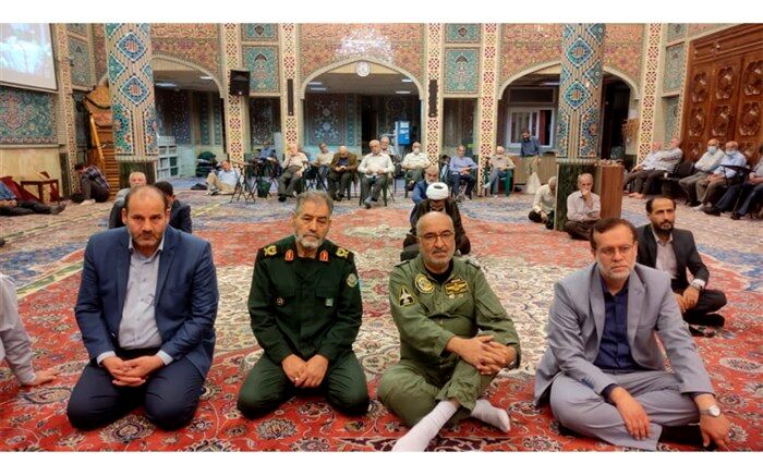 مراسم تجلیل از فرماندهان دوران دفاع مقدس برگزار شد