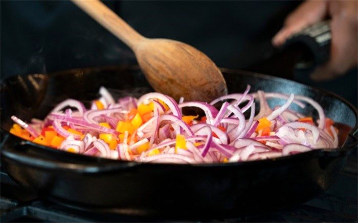 راهکارهای ساده آشپزی برای افزایش آهن غذا