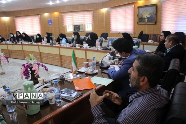 جلسه همه گروه‌های آموزشی درس تربیت‌بدنی آموزش و پرورش استان بوشهر