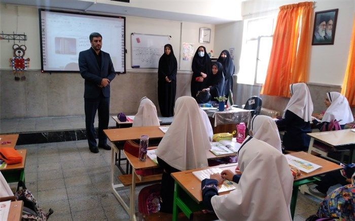 بازدید از مدارس با هدف نظارت و بررسی مشکلات، یکی از اهداف مهم ارزیابی است