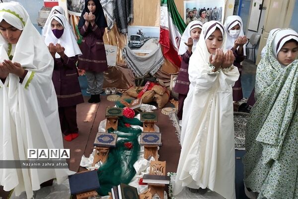 برگزاری نماز جماعت در مدارس رودهن