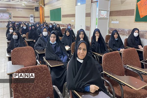 برپایی کرسی آزاد اندیشی در دبیرستان دخترانه شاهد رضوان ناحیه یک اهواز