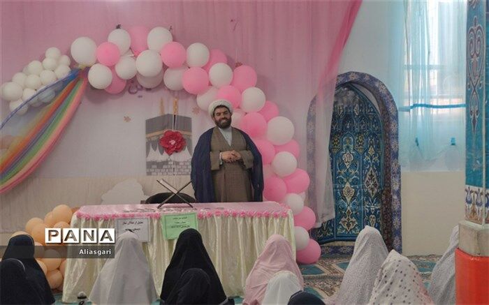 بهترین وسیله تقرب و محبوبیت بندگان به پروردگار نماز است