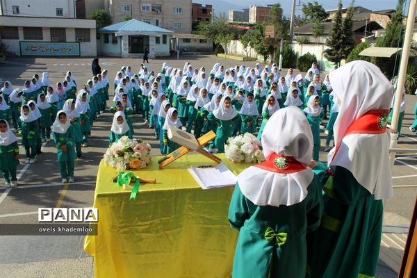 مراسم آغاز امامت امام زمان در دبستان شهیدان حجازی گلوگاه