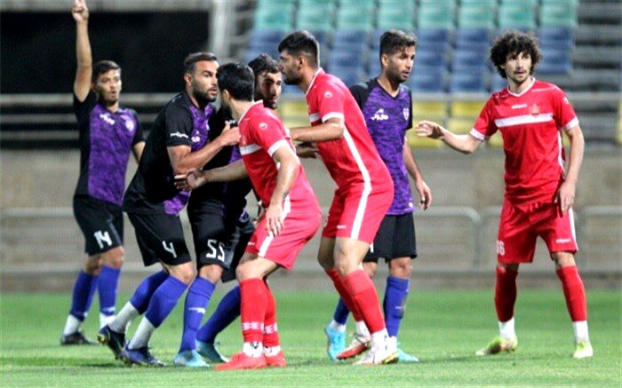 پرسپولیس مقابل هوادار متوقف شد