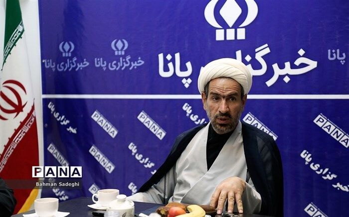 ضرورت آموزش دو واحد سواد رسانه‌ای به دانش‌آموزان؛ مجلس پیگیر این موضوع خواهد بود