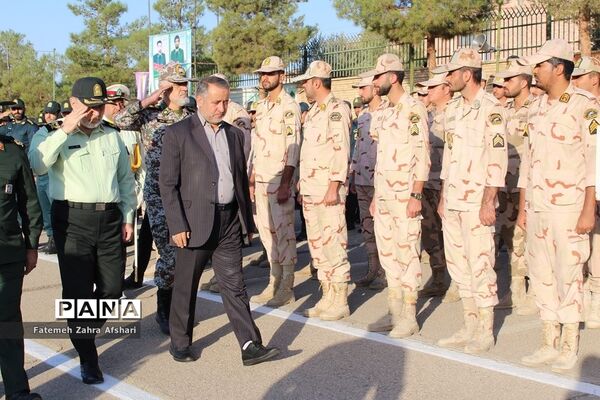 صبحگاه مشترک یگان‌های نمونه نیروهای مسلح استان سمنان