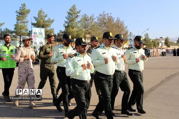 صبحگاه مشترک یگان‌های نمونه نیروهای مسلح استان سمنان