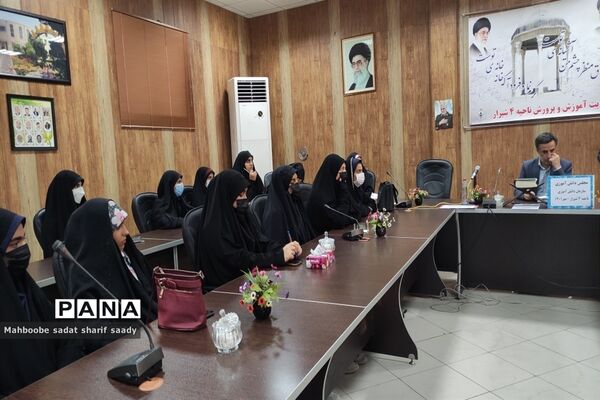 برگزاری نشست مجمع اعضا و مربیان سازمان دانش‌آموزی آموزش و پرورش ناحیه 4 شیراز