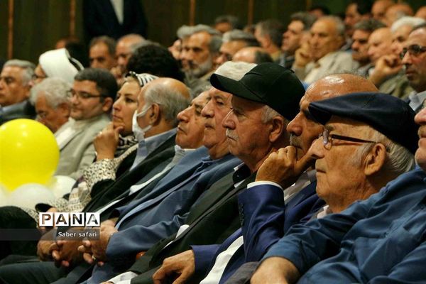 همایش ملی بزرگداشت روز جهانی تخم مرغ در تبریز