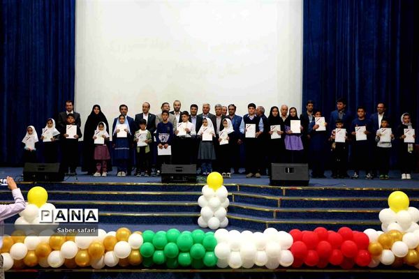 همایش ملی بزرگداشت روز جهانی تخم مرغ در تبریز