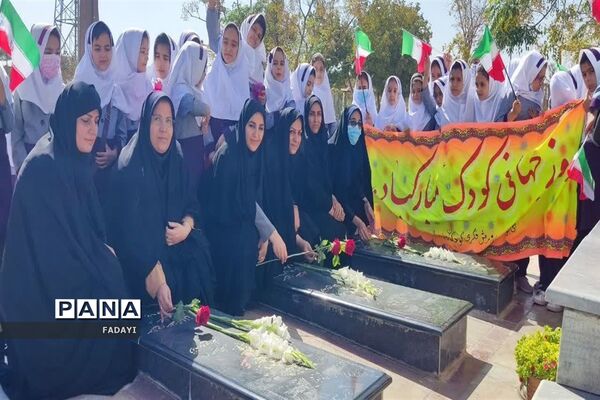 هفته ملی کودک با شعار «حال خوش کودکی، رنگ خوش زندگی» در اردستان