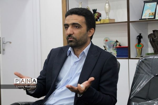 نشست معاون تربیت‌بدنی و سلامت آموزش و پرورش استان بوشهر با  رئیس هیات ورزش روستایی و بازی‌های بومی محلی استان