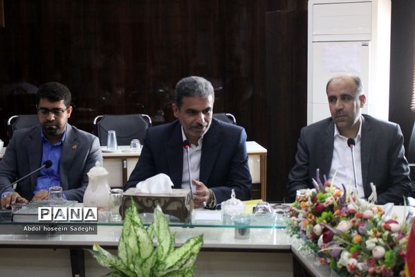 جلسه ستاد انتخابات شوراهای دانش‌آموزی مدارس استان بوشهر