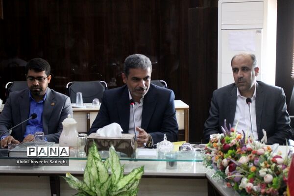 جلسه ستاد انتخابات شوراهای دانش‌آموزی مدارس استان بوشهر