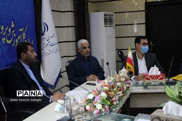 جلسه ستاد انتخابات شوراهای دانش‌آموزی مدارس استان بوشهر