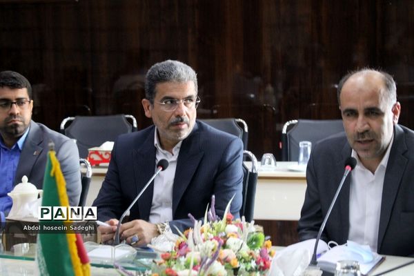 جلسه ستاد انتخابات شوراهای دانش‌آموزی مدارس استان بوشهر