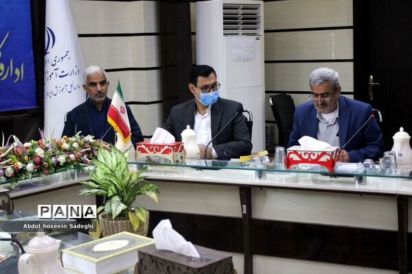 جلسه ستاد انتخابات شوراهای دانش‌آموزی مدارس استان بوشهر