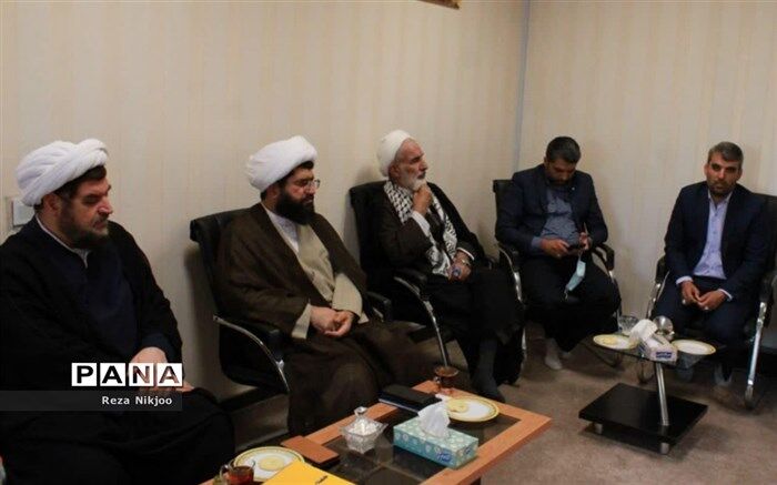 نشست هم‌اندیشی روحانیون طرح امین در ناحیه یک بهارستان