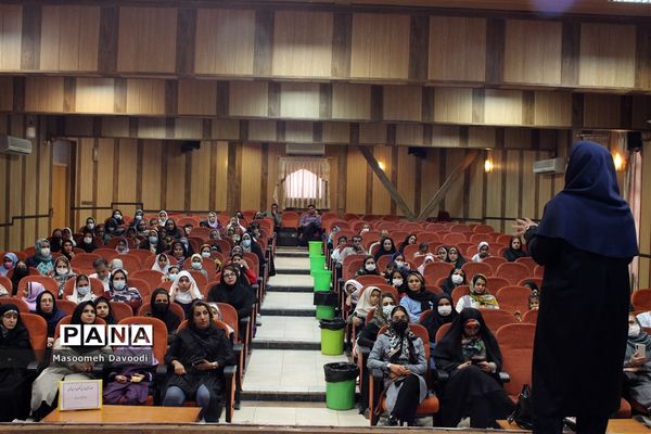 برگزاری جلسه توجیهی طرح سکوی ایران قوی در ناحیه 3 شیراز