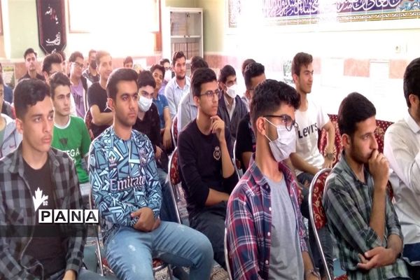 محفل شعر دانش‌آموزان دبیرستان نمونه دولتی شمس تبریزی