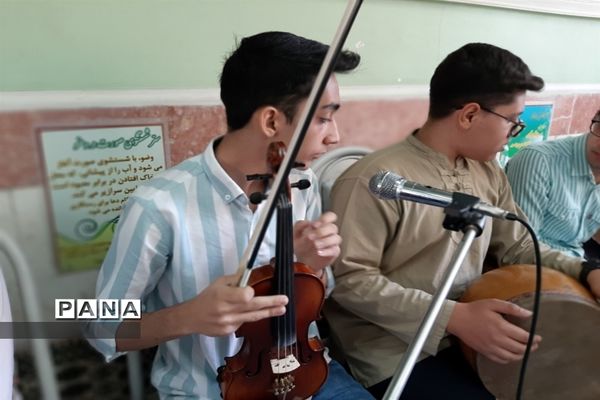 محفل شعر دانش‌آموزان دبیرستان نمونه دولتی شمس تبریزی