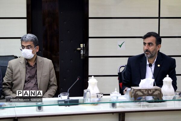 جلسه شورای معاونان اداره‌کل آموزش و پرورش استان بوشهر