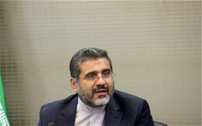 عدالت فرهنگی به‌معنای فراهم‌کردن زمینه‌های بروز خلاقیت‌های فرهنگی‌ هنری اقشار مختلف است