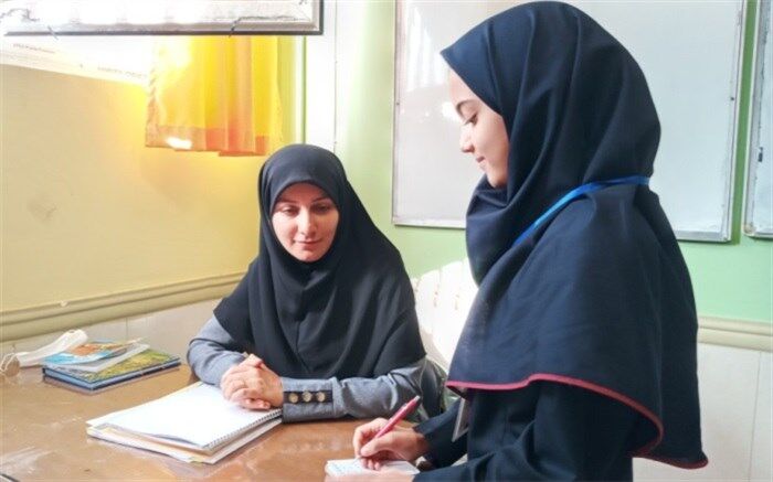 دانش‌آموزان باید خانه را برای خودشان مدرسه کنند
