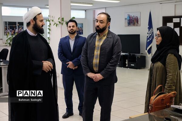 بازدید مشاور وزیر و دبیر ستاد همکاری‌های حوزه علمیه و آموزش و پرورش از خبرگزاری پانا