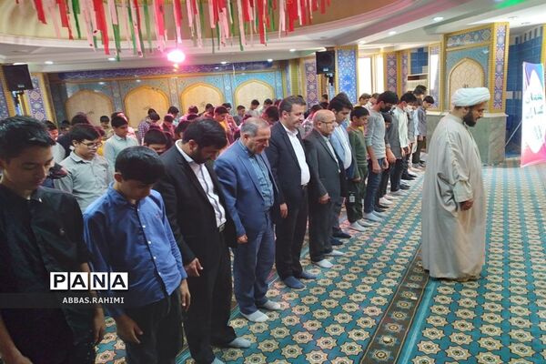 مراسم نواختن زنگ نمازدر پاکدشت