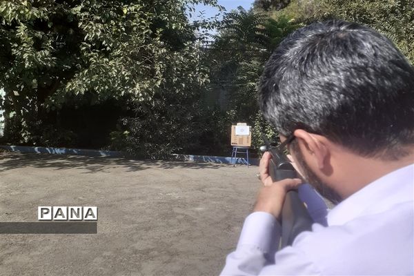 مسابقات تیراندازی در اداره آموزش و پرورش منطقه 16