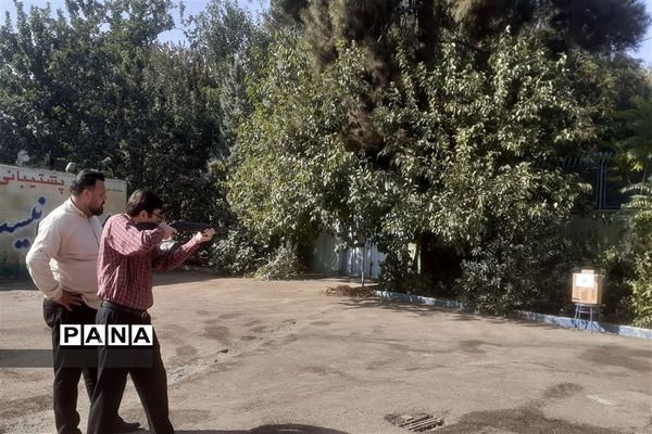 مسابقات تیراندازی در اداره آموزش و پرورش منطقه 16