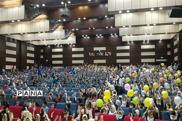 برگزاری جشن هفته ملی کودک در فرهنگسرای بعثت صفادشت